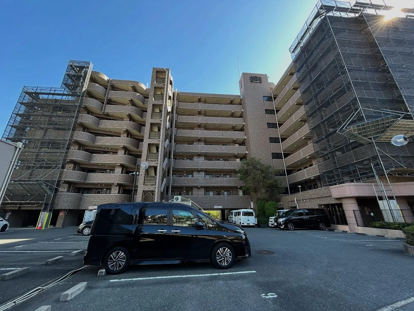 先月末にライオンズマンション川西滝山町6階のお部屋を買取させ...