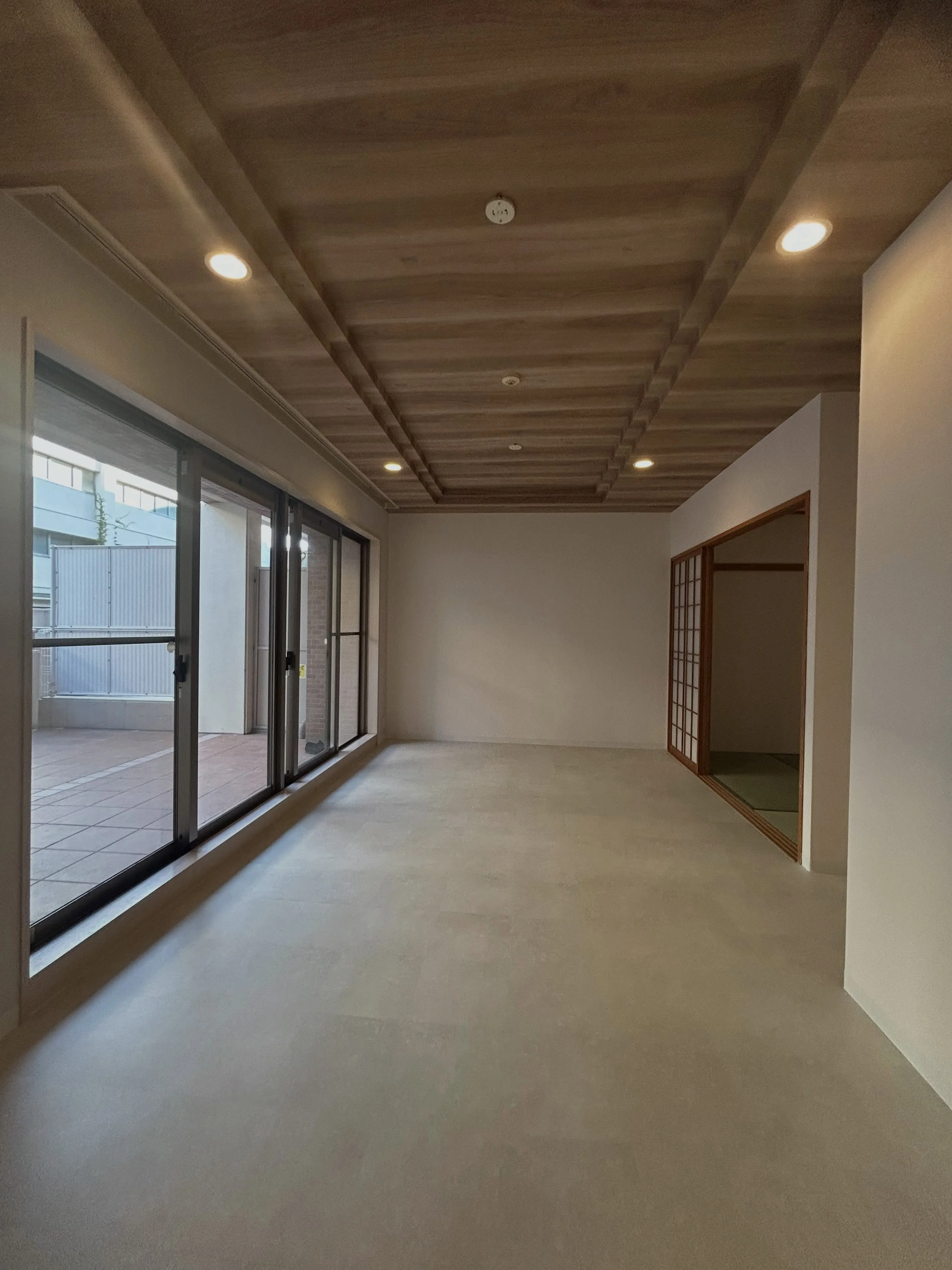 西宮市松並町にて4月に新しく中古マンションを購入させていただ...