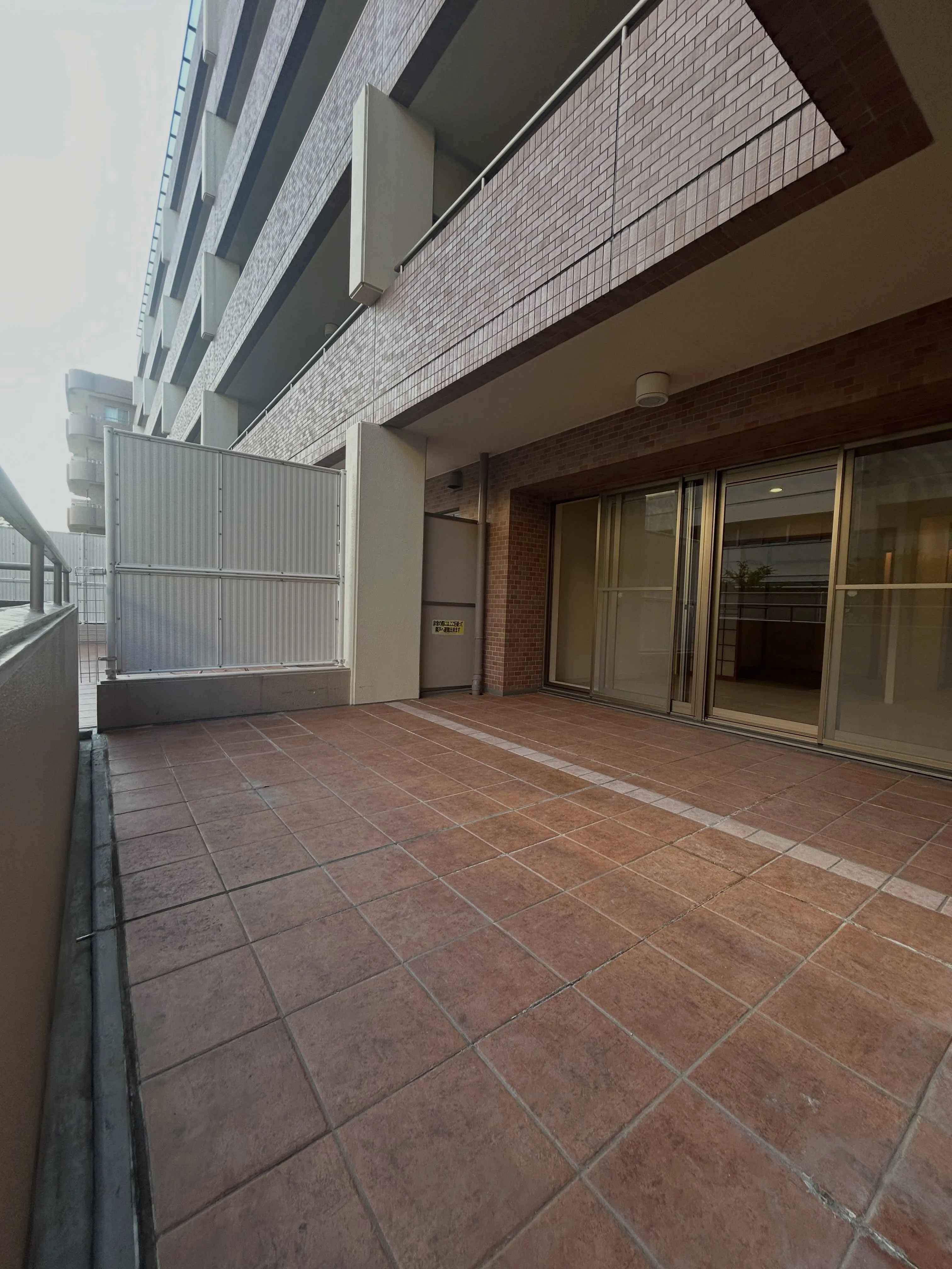 西宮市松並町にて4月に新しく中古マンションを購入させていただ...